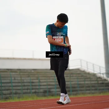 Runner Photo 4536549