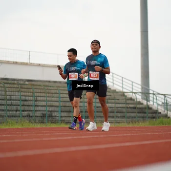 Runner Photo 4536565