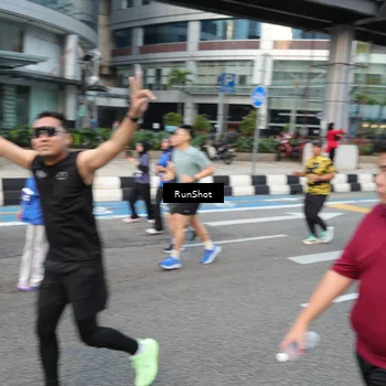 Runner Photo 4536593