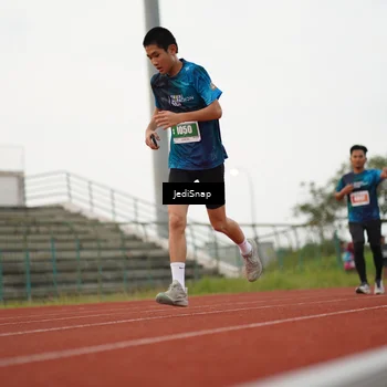 Runner Photo 4536673