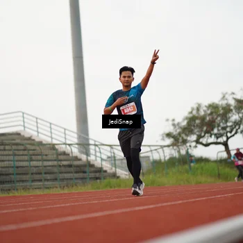 Runner Photo 4536679