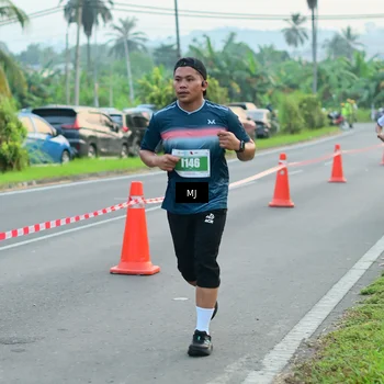 Runner Photo 4536700