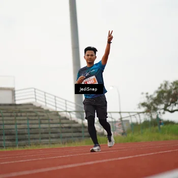 Runner Photo 4536771