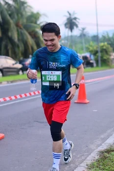 Runner Photo 4536843