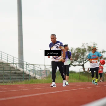Runner Photo 4537034