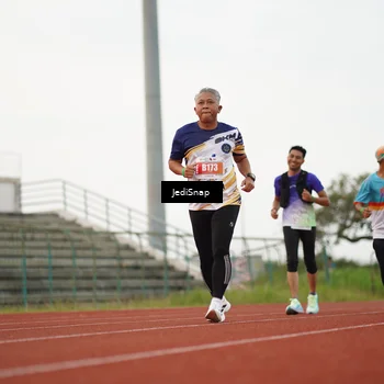 Runner Photo 4537056