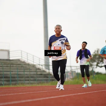 Runner Photo 4537059