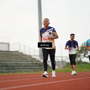 Runner Photo 4537062