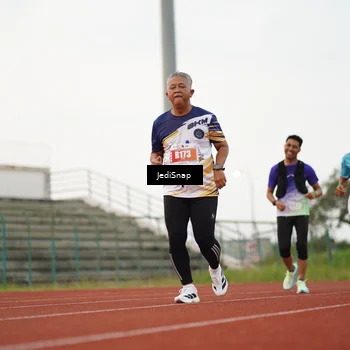 Runner Photo 4537067