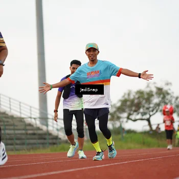 Runner Photo 4537081