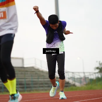 Runner Photo 4537115
