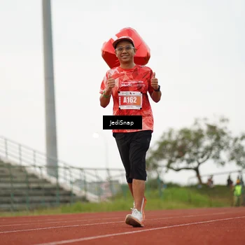 Runner Photo 4537182