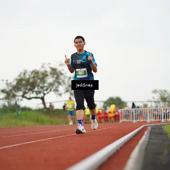Runner Photo 4537325