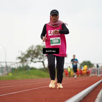 Runner Photo 4537342
