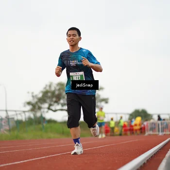 Runner Photo 4537344