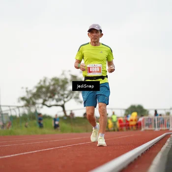Runner Photo 4537377