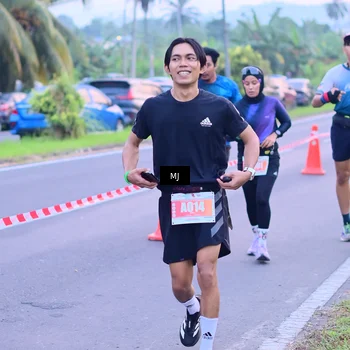 Runner Photo 4537409
