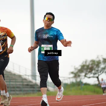 Runner Photo 4537635