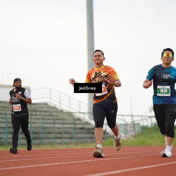 Runner Photo 4537639