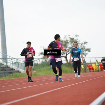 Runner Photo 4537795