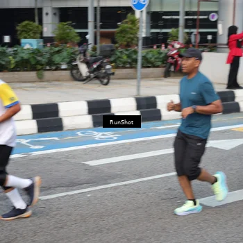 Runner Photo 4537955
