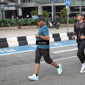 Runner Photo 4538011