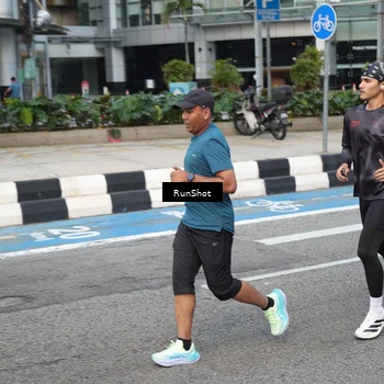 Runner Photo 4538031