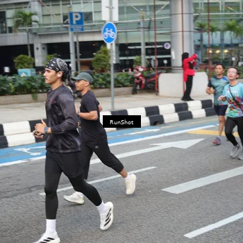 Runner Photo 4538075