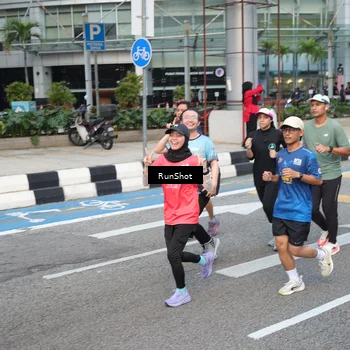 Runner Photo 4538247