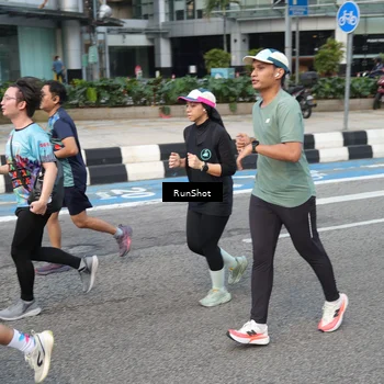 Runner Photo 4538510