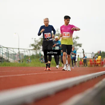 Runner Photo 4539650