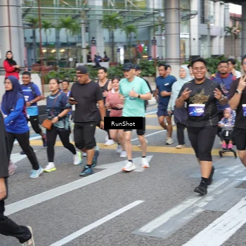 Runner Photo 4539673