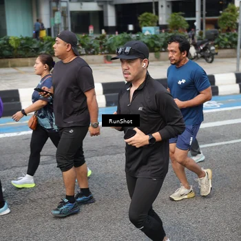 Runner Photo 4540349