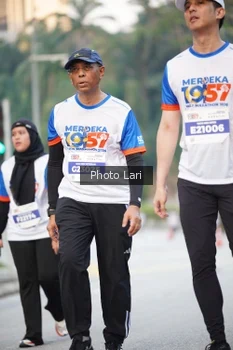 Runner Photo 4541370