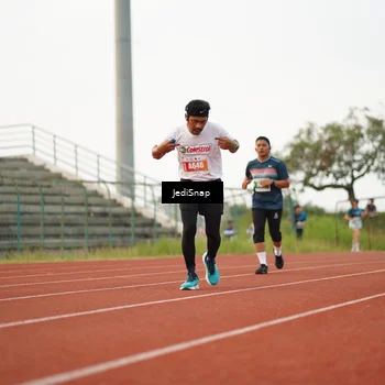 Runner Photo 4541459