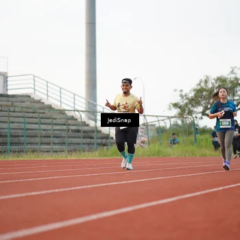 Runner Photo 4541613