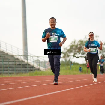 Runner Photo 4541858