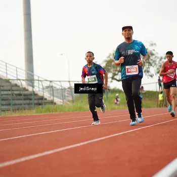 Runner Photo 4541897