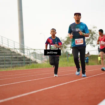 Runner Photo 4541908
