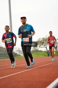 Runner Photo 4541914