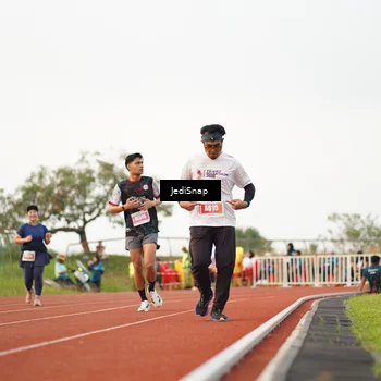 Runner Photo 4541978