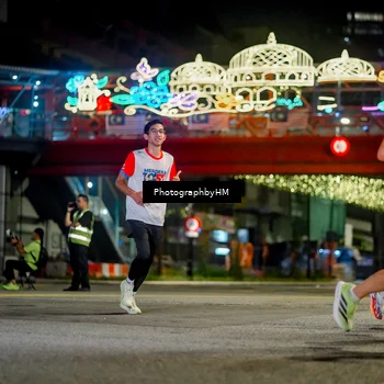 Runner Photo 4543096
