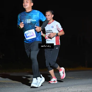 Runner Photo 4543160
