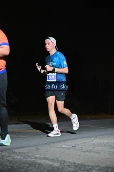 Runner Photo 4543257