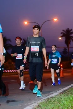Runner Photo 4543294