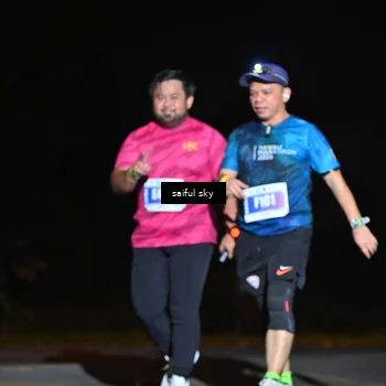 Runner Photo 4543397