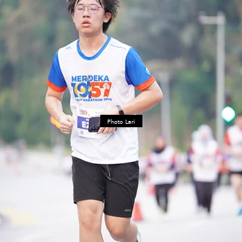 Runner Photo 4543437