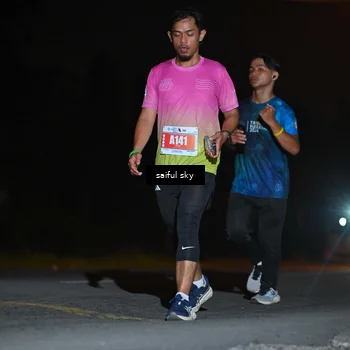 Runner Photo 4543473