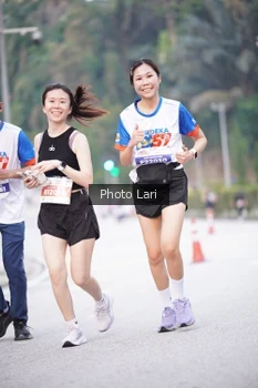 Runner Photo 4543499