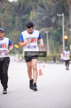 Runner Photo 4543660